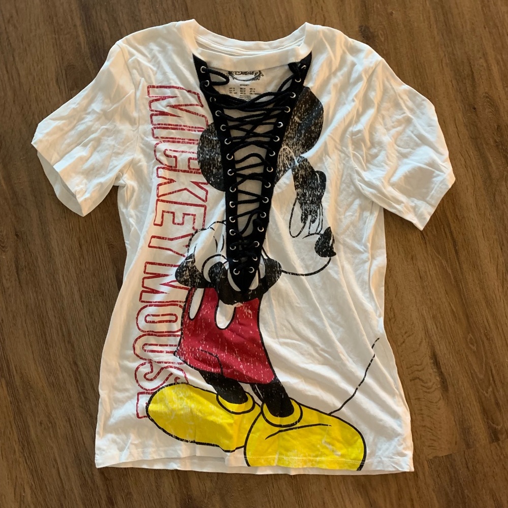 mickey lace up tee